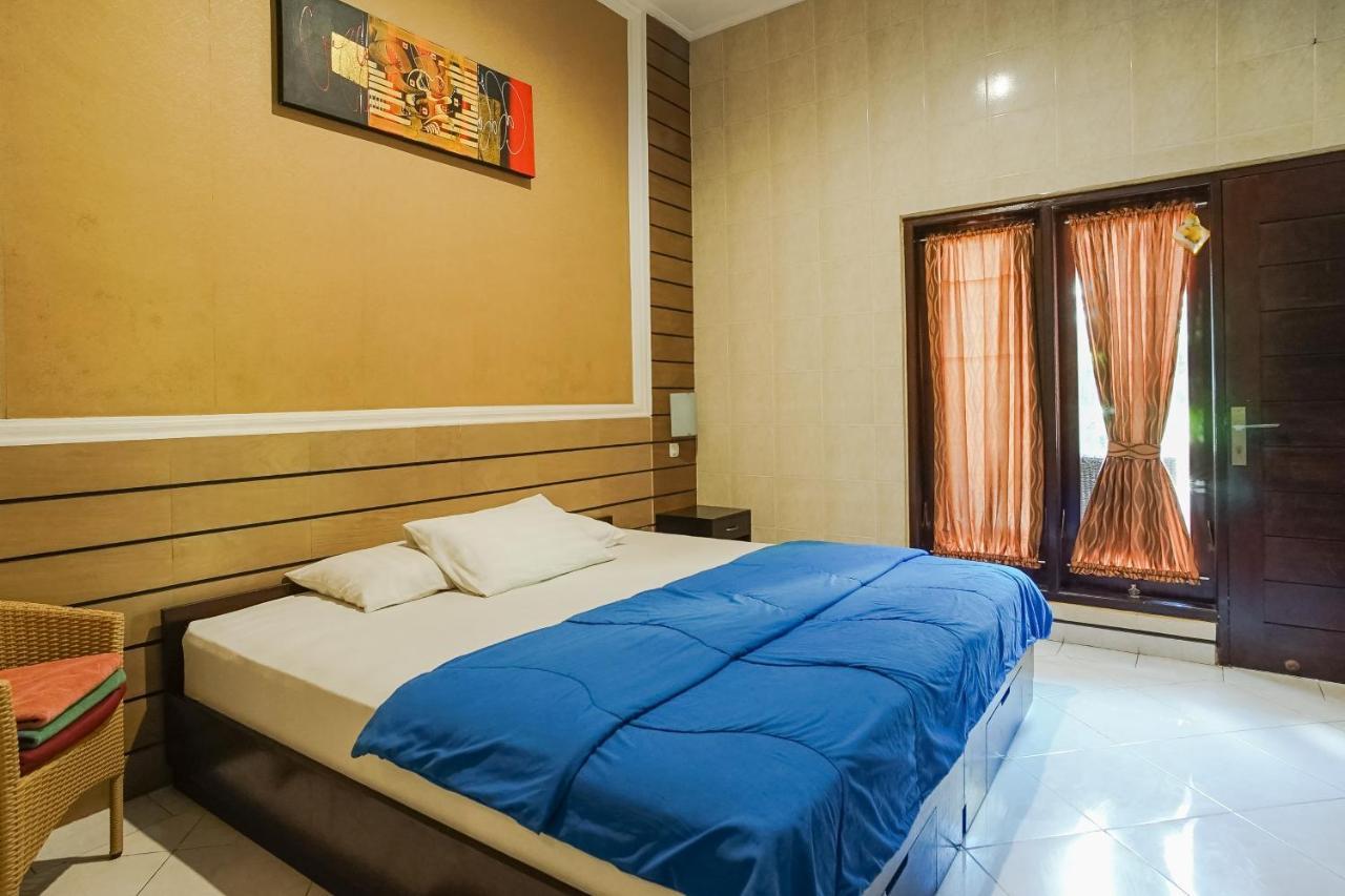 Denays Guesthouse Jimbaran Exterior foto