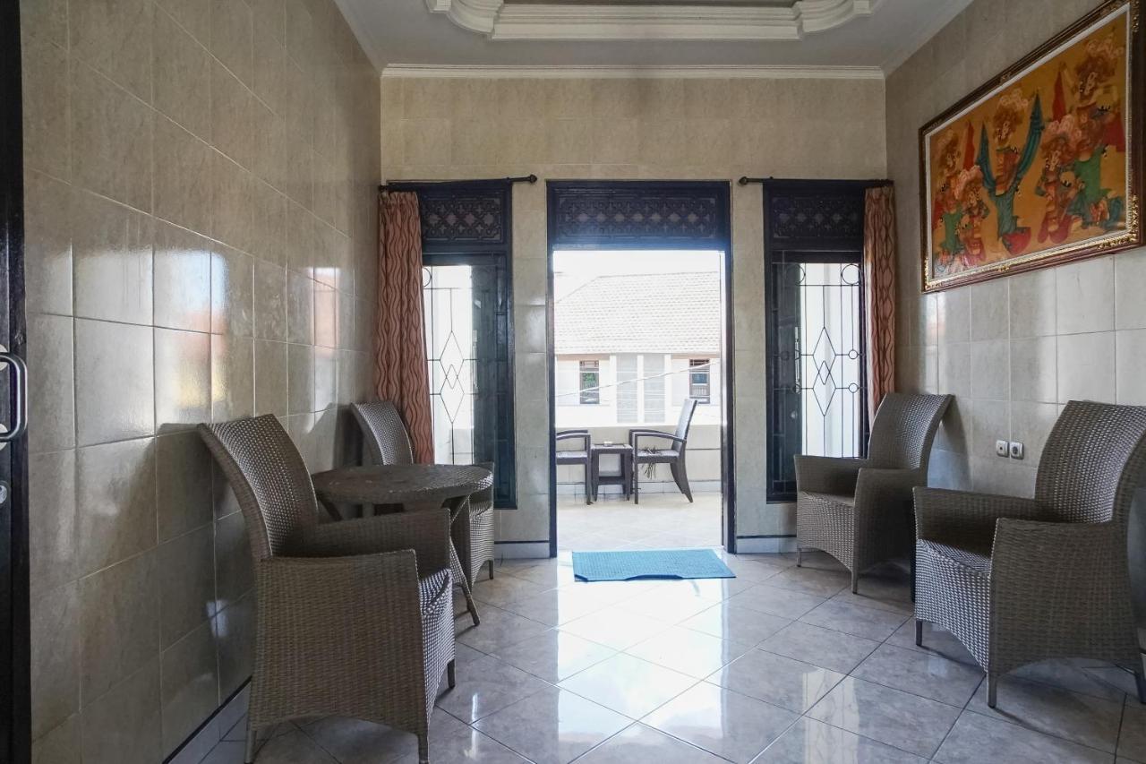 Denays Guesthouse Jimbaran Exterior foto