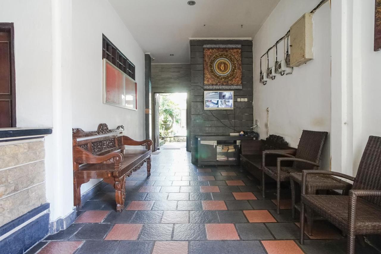 Denays Guesthouse Jimbaran Exterior foto