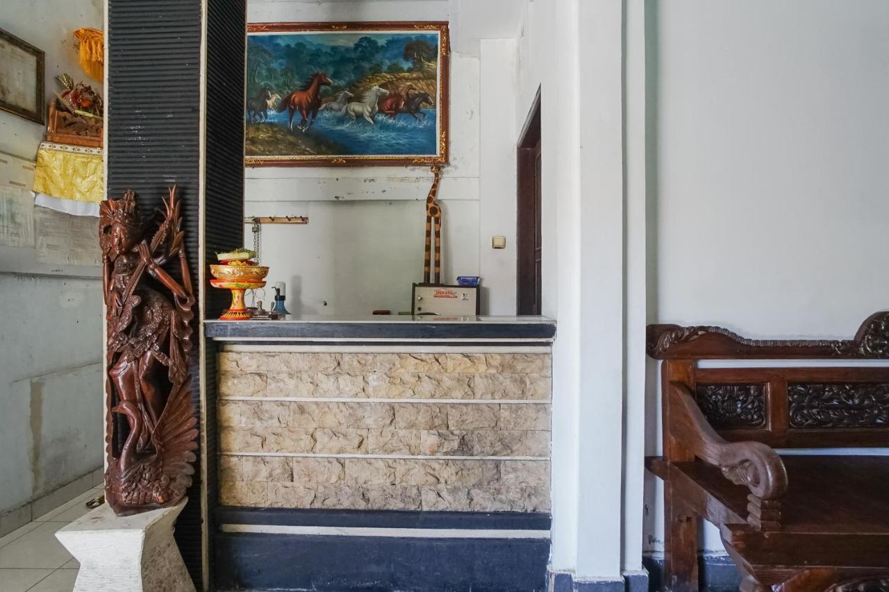 Denays Guesthouse Jimbaran Exterior foto