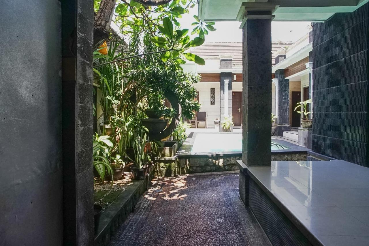 Denays Guesthouse Jimbaran Exterior foto